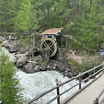 Апартаменти Mountain Bliss Duplex - Fee