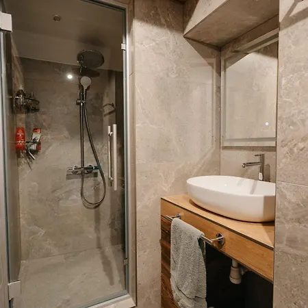 Mountain Bliss Duplex - Fee