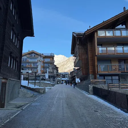 Mountain Bliss Duplex - Fee 아파트 *